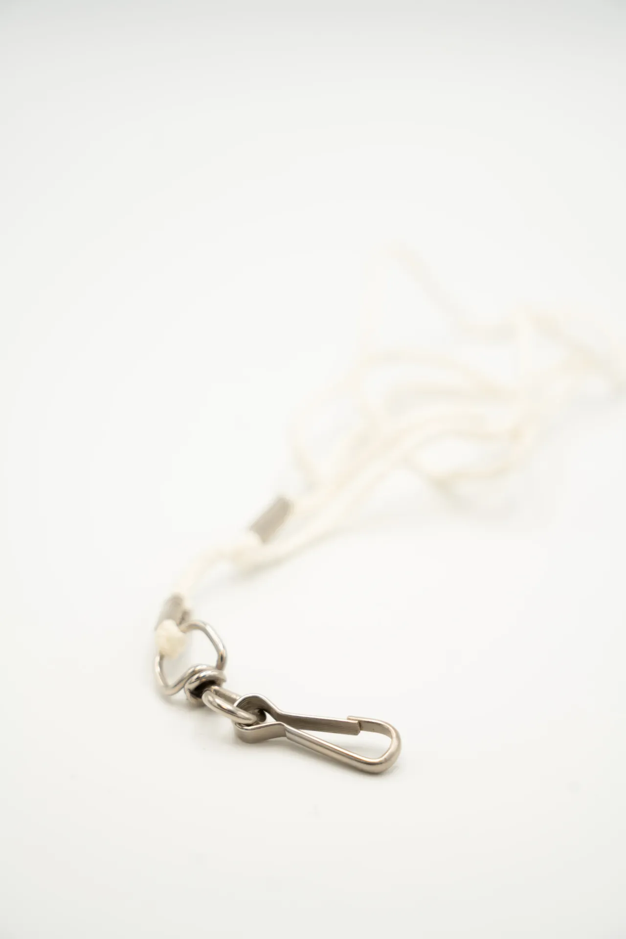200/B - Cordon de sifflet, Nylon blanc, diam.3mm