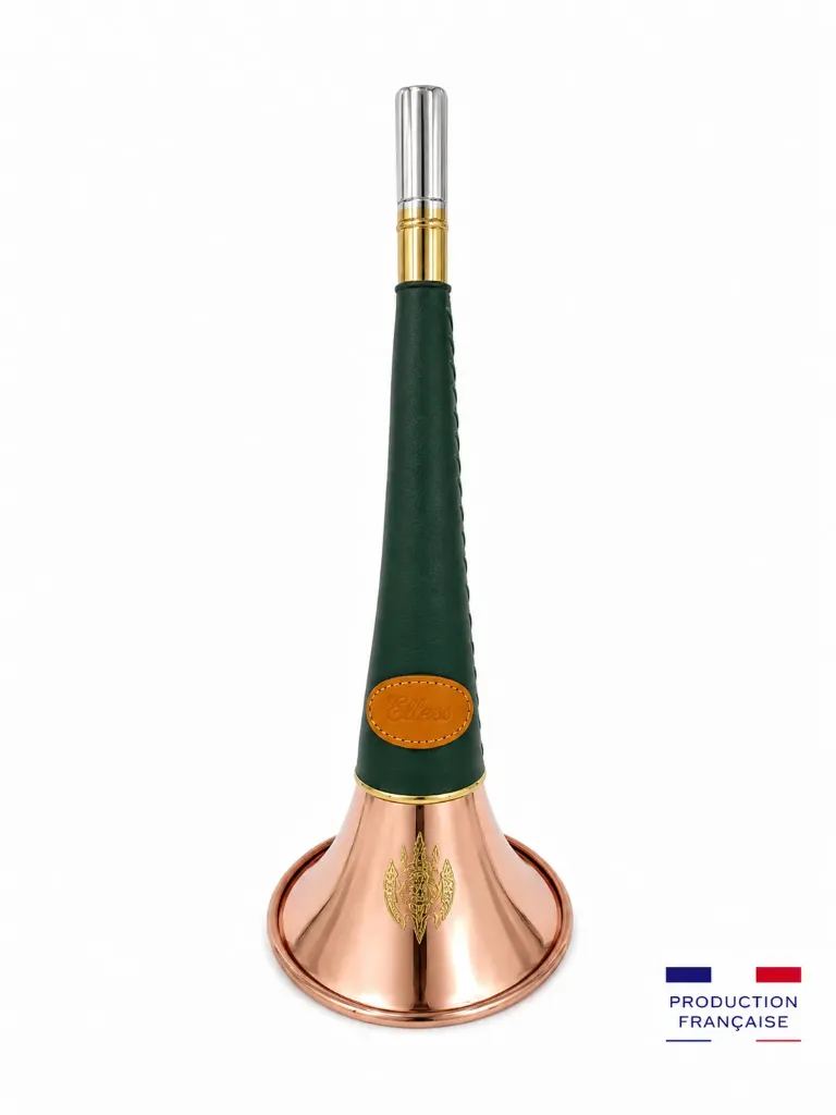 300C Verte- Trompe Droite Pavillon Cuivre 40 cm polie "ST HUBERT" Gainée Cuir - Embout Magnum - NOUVEAUTE 2026 (*)